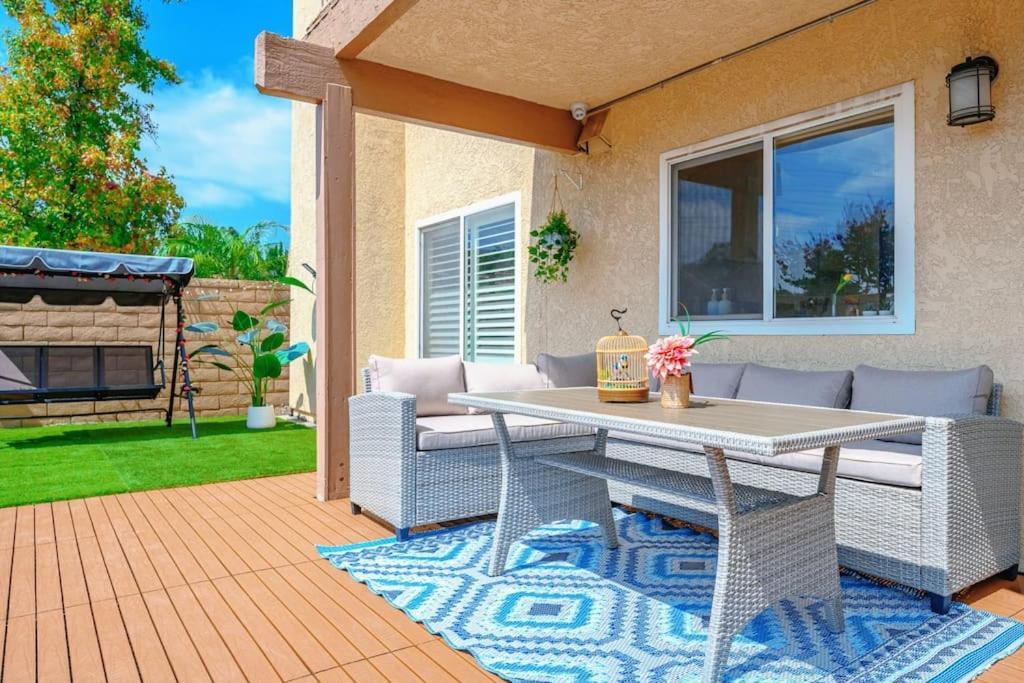 La Sunny House Beautiful Yard 7 Rooms 4 Bathrooms Near Disneyland & Hollywood & Downtown 하시엔다 하이츠 외부 사진